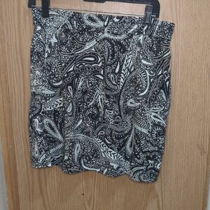 LOFT Black and White Pencil Mini Skirt